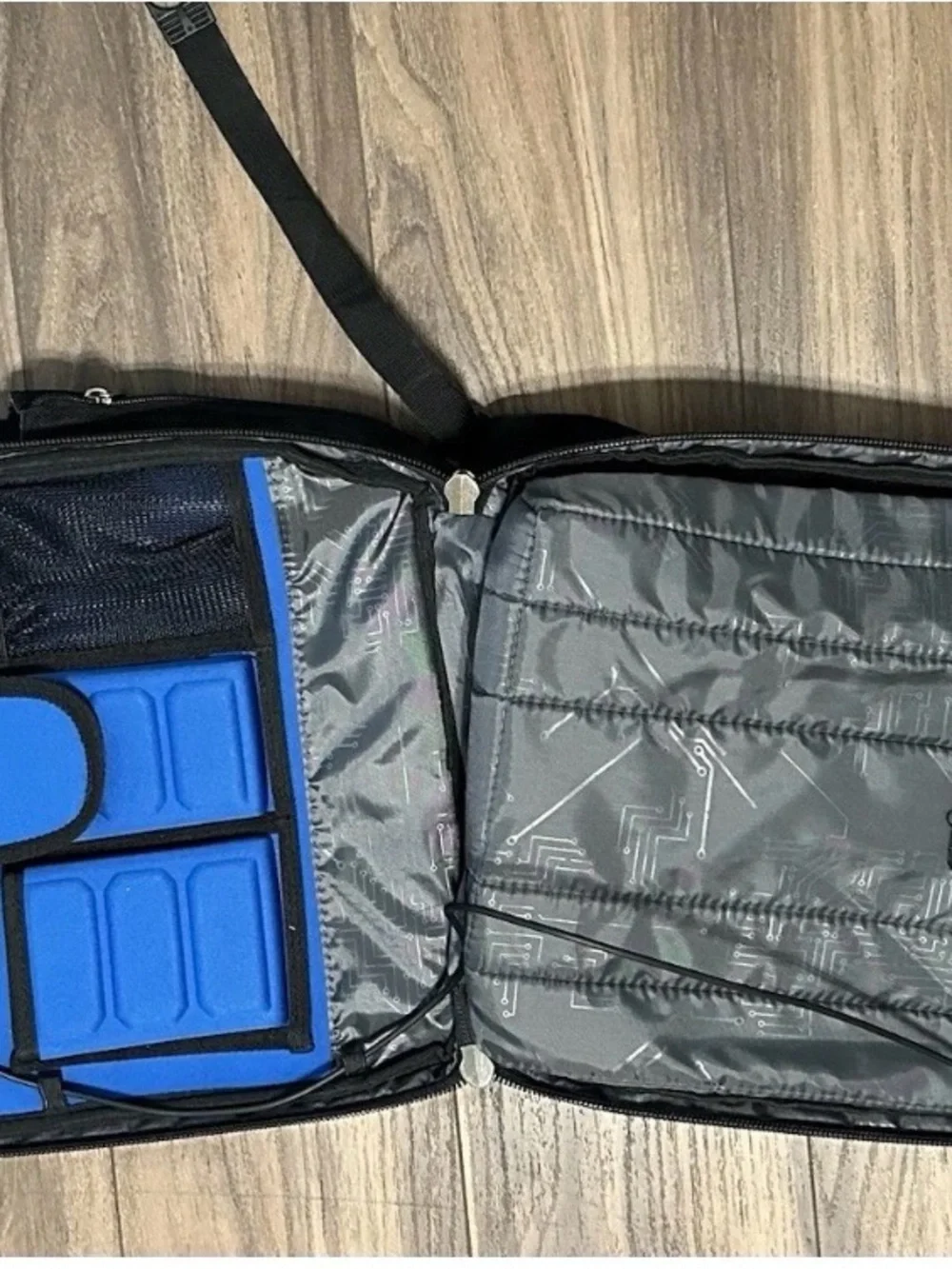 SwissDigital Terabyte Backpack Laptop Bag RFID Charging Port TSA Friendly